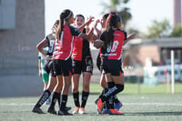 celebran gol, Ashleen Carrillo, Valeria González