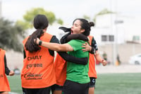 Celebran gol, Claudia Ríos