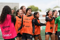 Celebran gol, Alexa Ramírez