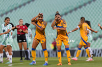 gol, Cristina Ferral, María Elizondo