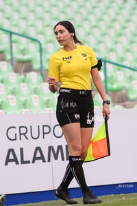 Melanie Villavicencio, árbitro