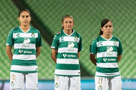 Ana Arvizu 10, 
Nancy Quiñones 11, 
Grecia Ruiz 21

@cristinaar @tar.mx