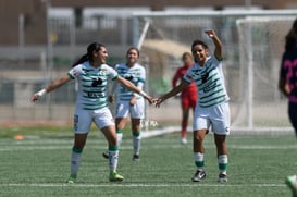 Celebran gol de Paulina Peña, Paulina Peña, Judith Félix @tar.mx