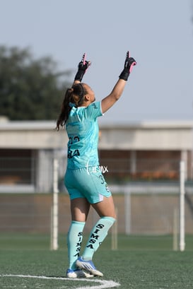 Celebra gol de Britany , Aida Cantú @tar.mx