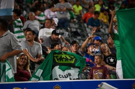 Afición en el Estadio Corona @tar.mx