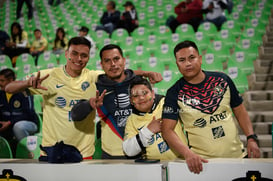 Afición en el Estadio Corona @tar.mx