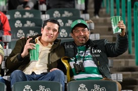 Afición en el Estadio Corona @tar.mx