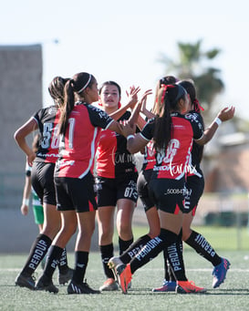celebran gol, Ashleen Carrillo, Valeria González @tar.mx