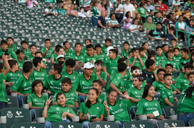 Afición en el Estadio Corona @tar.mx