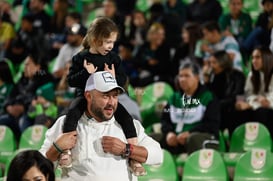 Afición en el Estadio Corona @tar.mx