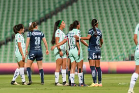 Santos Laguna vs Puebla femenil @tar.mx