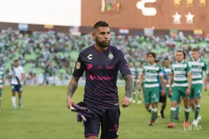 Orozco, regala sus guantes a la afición | Santos vs Puebla jornada 3 apertura 2018