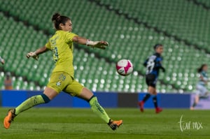 Wendy Toledo
#29
Portero | Santos vs Querétaro jornada 14 apertura 2018 femenil