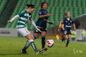 María Núñez
#3
Defensa Central | Santos vs Querétaro jornada 14 apertura 2018 femenil