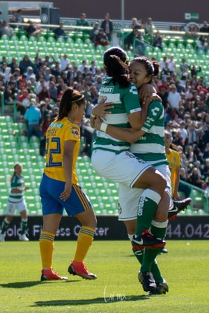 Festejo de gol, Yahaira Flores, Brenda Guevara | Santos vs Tigres J4 C2019 Liga MX Femenil