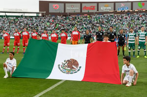Celebrando el día de la bandera en el TSM | Santos vs Toluca J8 Liga MX