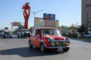 minis | Desfile autos Torreón