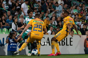 Carlos Orrantia, Jesús Dueñas | Santos vs Tigres J6 C2020 Liga MX
