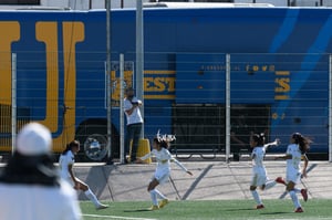 festejo de gol de Loren Pérez 58 | Santos Tigres femenil sub17
