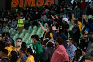 afición tigres | Santos vs Tigres J17 A2021 Liga MX femenil