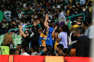 afición tigres | Santos vs Tigres J17 A2021 Liga MX femenil
