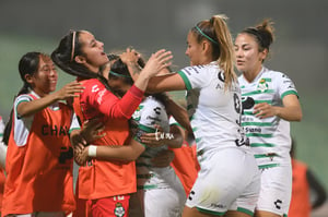 festejo gol de Peraza, Cinthya Peraza, Paola Calderón, Alexi | Santos Laguna vs FC Juárez femenil, jornada 16