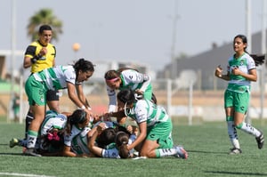 Celebran gol de Nadia | Santos Laguna vs Mazatlán J5 A2022 Liga MX