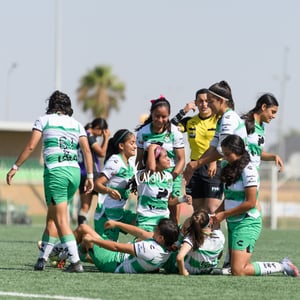 Celebran gol de Nadia, Nadia Jiménez | Santos Laguna vs Mazatlán J5 A2022 Liga MX