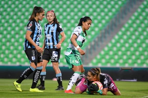 Brenda León, Karen Gómez | Santos Laguna vs Querétaro J1 A2022 Liga MX femenil