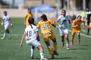 Tania Baca, Angélica Murillo | Santos vs Tigres J16 C2022 Liga MX