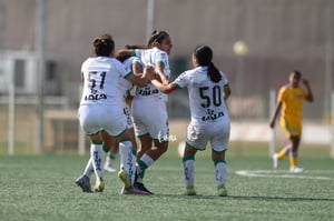festejo de gol, Paulina Peña | Santos vs Tigres J16 C2022 Liga MX
