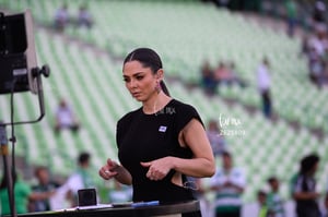 Daniella López Guajardo, conductora Fox Sports | Santos vs Pumas UNAM