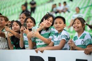 afición en el Estadio Corona | Santos Laguna vs Xolos de Tijuana J11