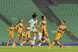 María Elizondo, Jennifer Hermoso, Yessenia Novella