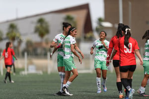 festejan gol | Santos vs Tijuana femenil J15 sub 19