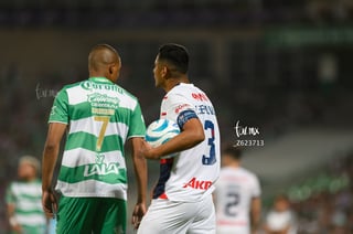Gilberto Sepúlveda, Defensa CHI #3, Santos vs Chivas