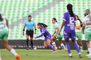 Sheila Pulido, Defensa SAN #22, Carlee Giammona, Media MON #6, Santos vs Monterrey