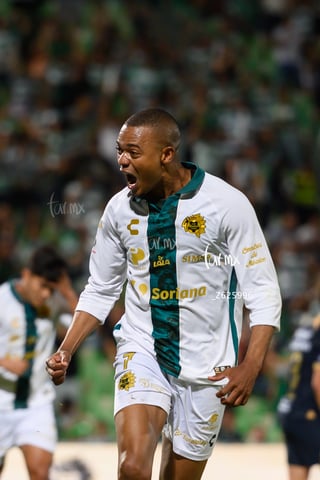 Emerson Rodríguez, Medio SAN #31, Santos vs Pumas