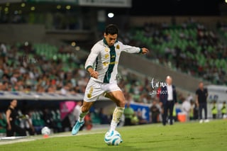 José Caicedo, Medio PUM #18, Juan Brunetta, Medio SAN #10, Santos vs Pumas