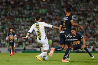 Marcelo Correa, Delantero SAN #9, Nathanael Ananias, Defensa PUM #6, Santos vs Pumas