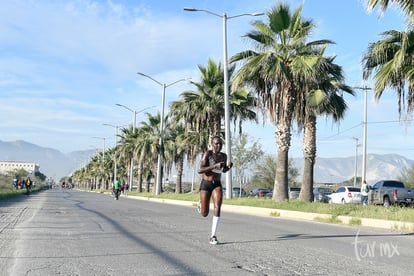 Primera mujer (massah) | Medio Maratón 21K Autocentro Autopop