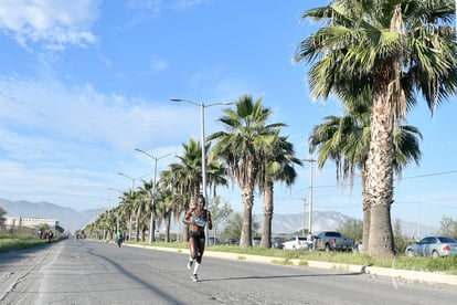 Primera mujer | Medio Maratón 21K Autocentro Autopop