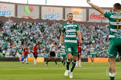 festejo del gol de Julio Furch | Santos vs Atlas jornada 12 apertura 2018