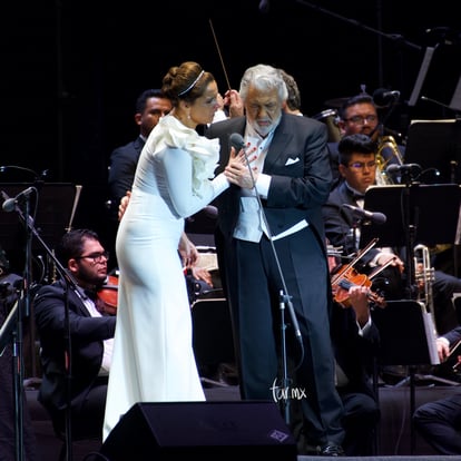 Virginia Tola | Plácido Domingo le canta a Torreón