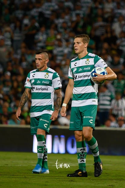 Brian Lozano, Julio Furch | Santos vs Pachuca jornada 9 apertura 2019 Liga MX