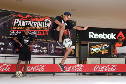 Adrian Ornelas adrian_wrs_crew | Torneo de freestyle y street futbol, Panther Ball 2019