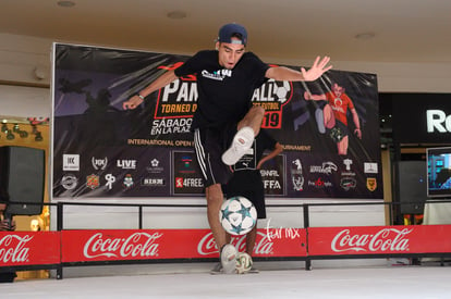 Adrian Ornelas adrian_wrs_crew | Torneo de freestyle y street futbol, Panther Ball 2019