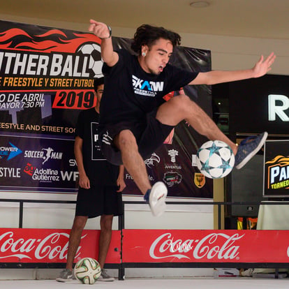 Adrian Ornelas adrian_wrs_crew | Torneo de freestyle y street futbol, Panther Ball 2019