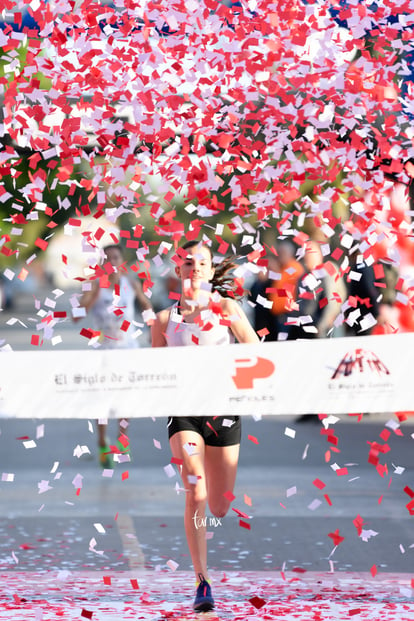 Fátima Alanís, 1:21:27 | 21K y 5K El Siglo de Torreón