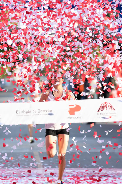 Fátima Alanís, 1:21:27 | 21K y 5K El Siglo de Torreón